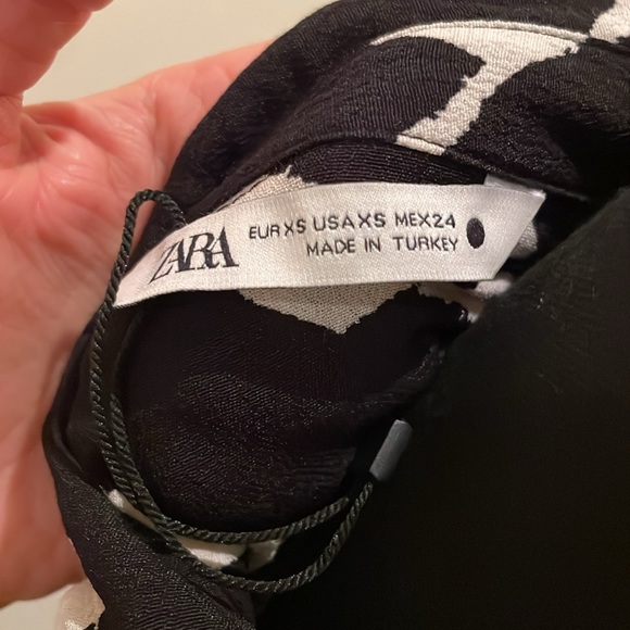 Zara Black and White Maxi Dress - Picture 2 of 2